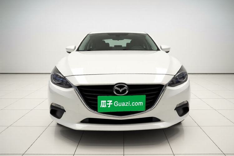 Used Mazda 3 Axela 2014 Sedan 1.5L Manual Comfort Model
