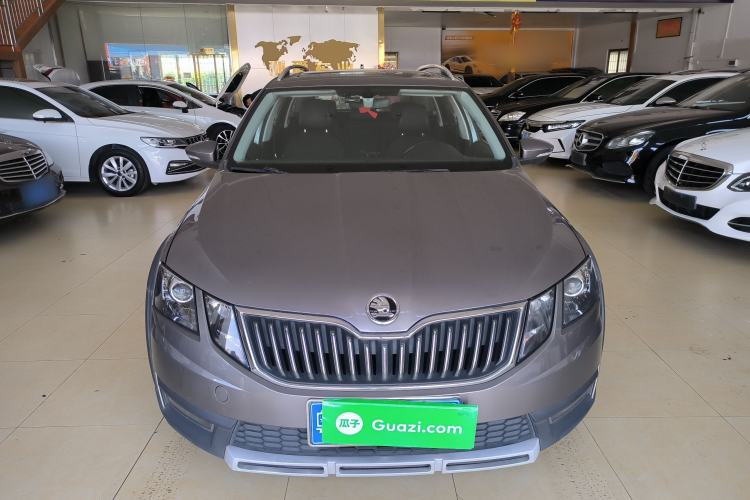 Used Skoda Octavia 2018 Station Wagon TSI230 DSG Luxury Edition