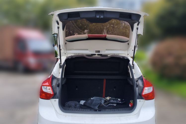 Used Ford Focus 2012 Hatchback 1.6L Automatic Comfort Model
