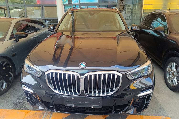 Used BMW X5 2022 Restyled xDrive 30Li Luxury Version M Sport Package