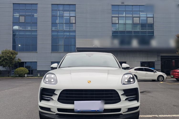 Used Porsche Macan 2021 Macan 2.0T Exterior 4
