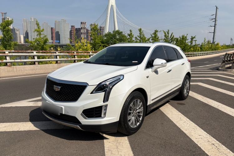Used Cadillac XT5 2018 28T Four-Wheel Drive Luxury Model Front Left 45 Deg
