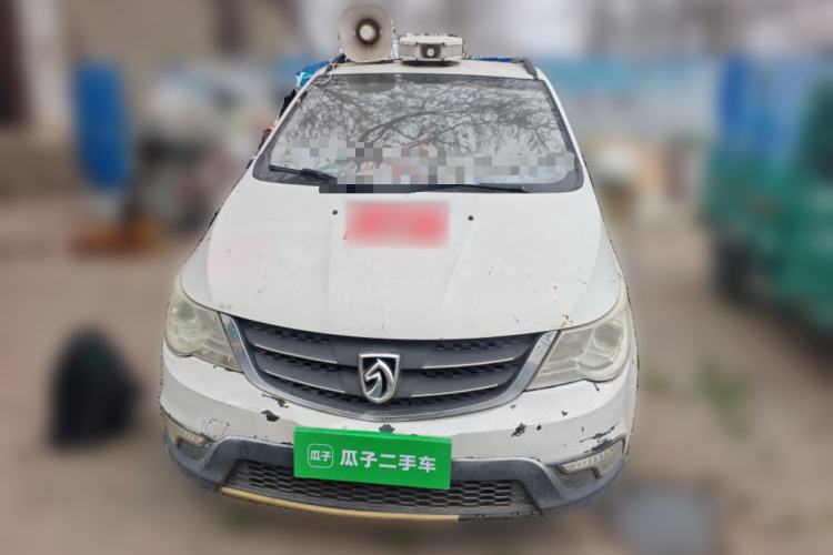 Used Baojun 730 2014 1.5L manual Comfort version 7 seats
