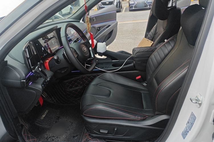 Used Hyundai Elantra 2022 240TGDi DCT LUX Prestige Edition Left Front Seat