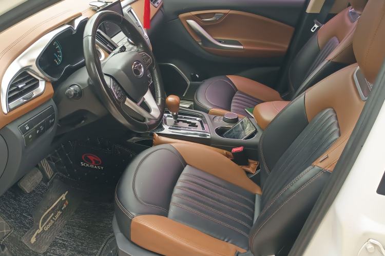 Used Soueast DX7 2015 1.5T Automatic Prestige Model Driver Seat