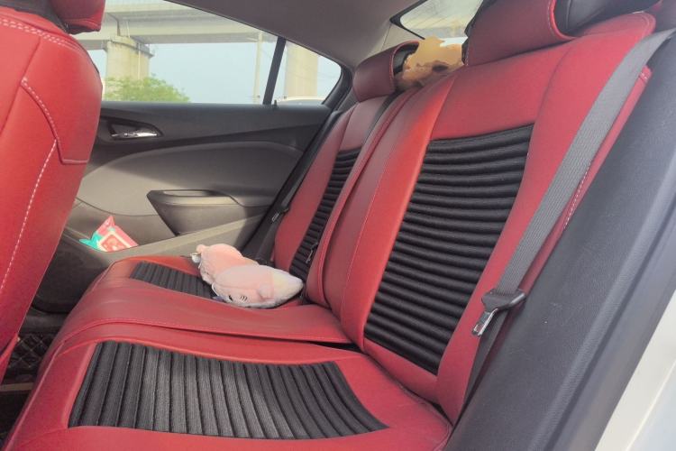 Used Chevrolet Cruze 2018 320 Automatic Pioneer Sunroof Edition Left Rear Seat