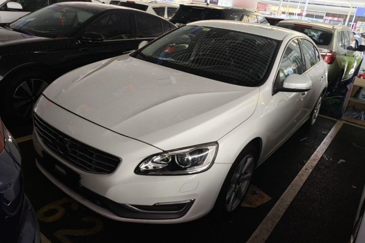 Used Volvo S60 2017 S60L T5 Intelligent Drive Edition Guazi used car, China used car export, Used car for sale, Used Volvo cars, Cheapest cars for sale