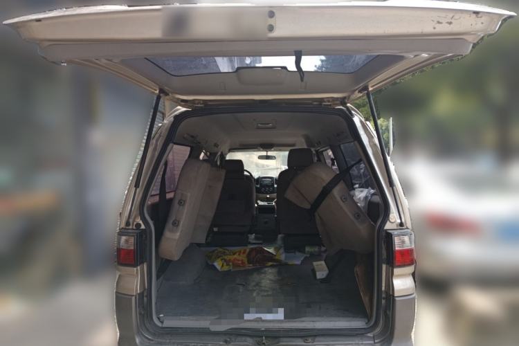 Used FORTHING Lingzhi 2015 V3 1.6L 7-Seater Standard Model Trunk