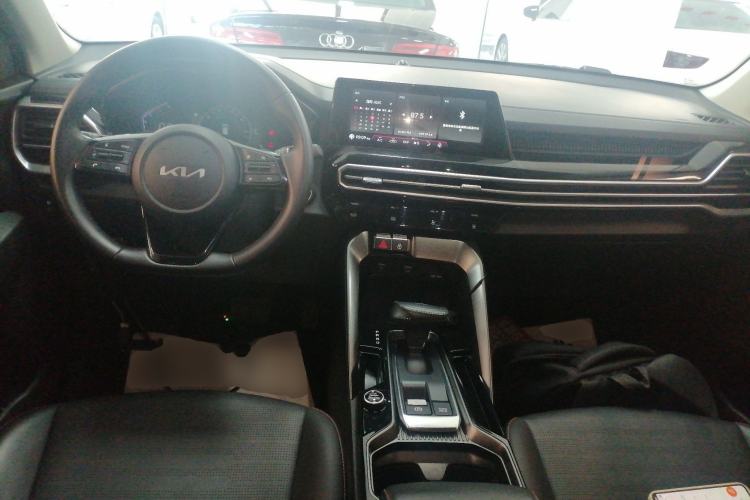 Used Kia Sportage R 2021 Ace 2.0L Challenge Edition Center Console