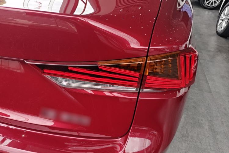 Used Lexus IS 2017 300 FENGSHANG Edition

