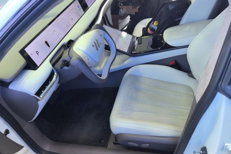 Used IM L7 2022 Pro Model Left Front Seat