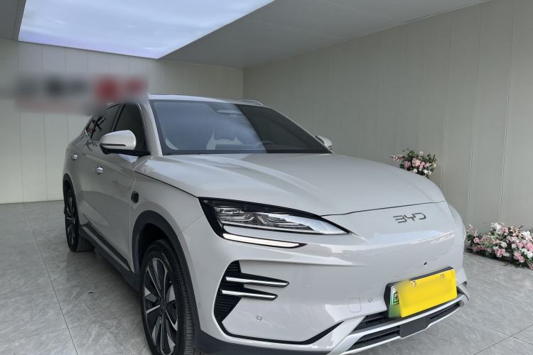 Used BYD Song PLUS New Energy 2025 EV Intelligent Driving Version 520km Premium Model Exterior 2