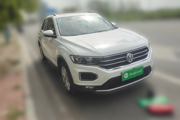 Used Volkswagen T-ROC 2019 230TSI DSG Two-Wheel-Drive Advanced Version China VI Standard Front Right 45 Deg