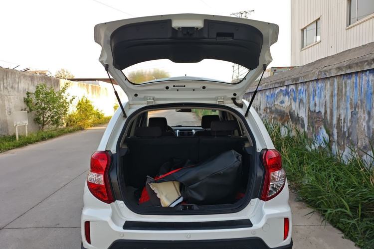 Used CHANGAN CX20 2014 1.4L IMT Sunroof Navigation Version China IV Standard Trunk