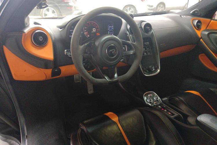 Used McLaren 570 2015 570S 3.8T Coupe Center Console