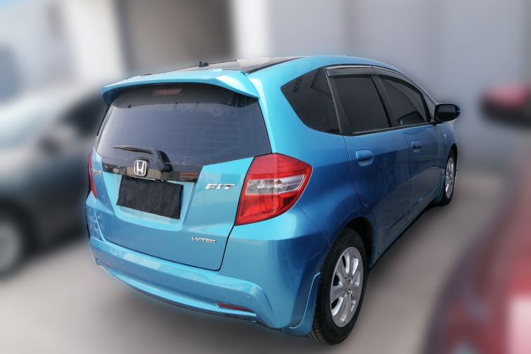 Used Honda Fit 2011 1.3L manual Comfort version
