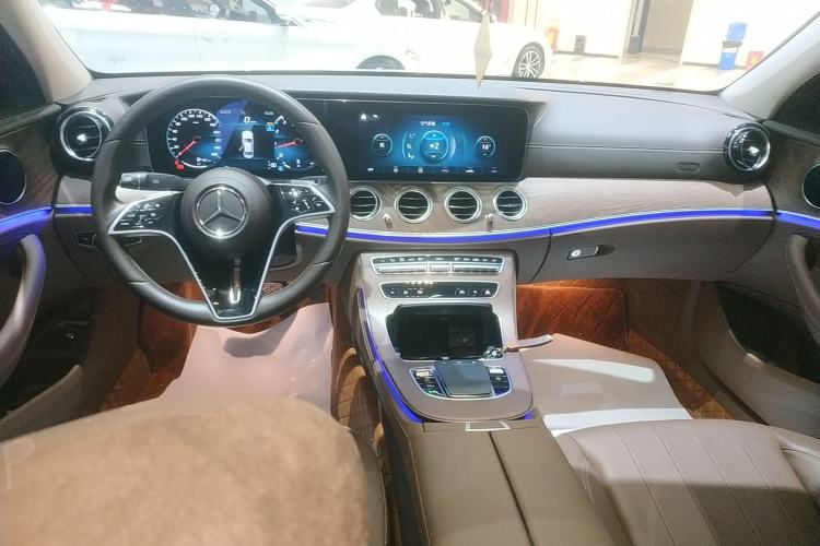 Used Mercedes-Benz E-Class 2023 Updated E 300 L Fashion Edition
