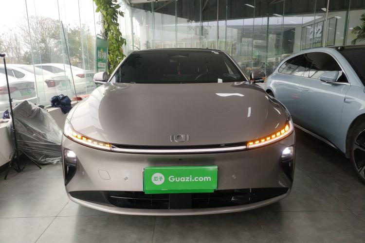 Used CHANGAN NEVO A07 2025 Blue Whale Pure Electric Version 625 Luxury Model Front