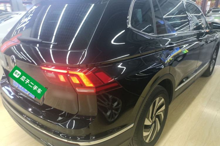 Used Volkswagen Tiguan L 2024 Outstanding Model 300TSI Automatic Two-Wheel Drive Longteng Edition
