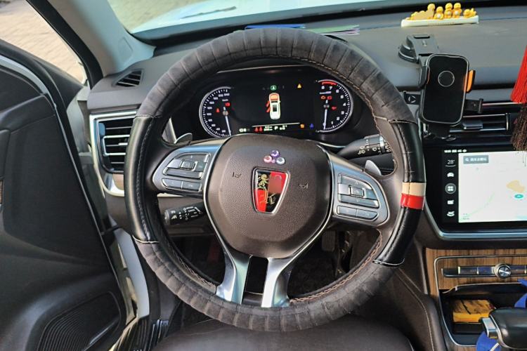 Used Roewe RX8 2018 30T Smart Connectivity Two-Wheel Drive Supreme Edition
