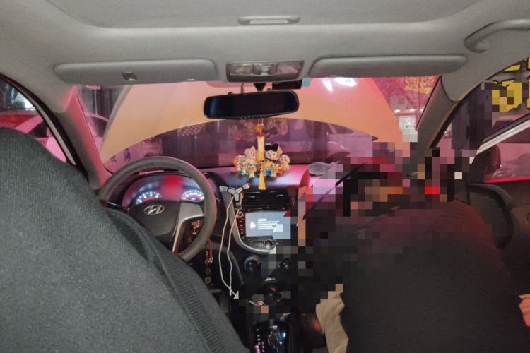 Used Hyundai Verna Ray 2014 1.4L Automatic GLX
