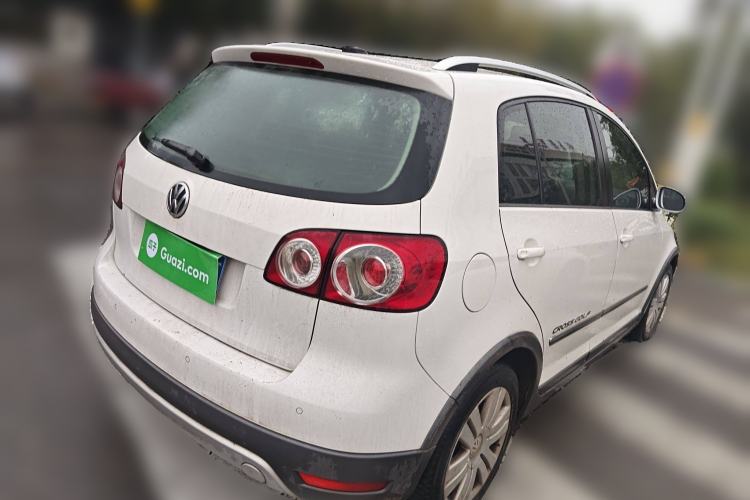 Used Volkswagen Golf 2011 1.4TSI Cross Golf Rear Right 45 Deg