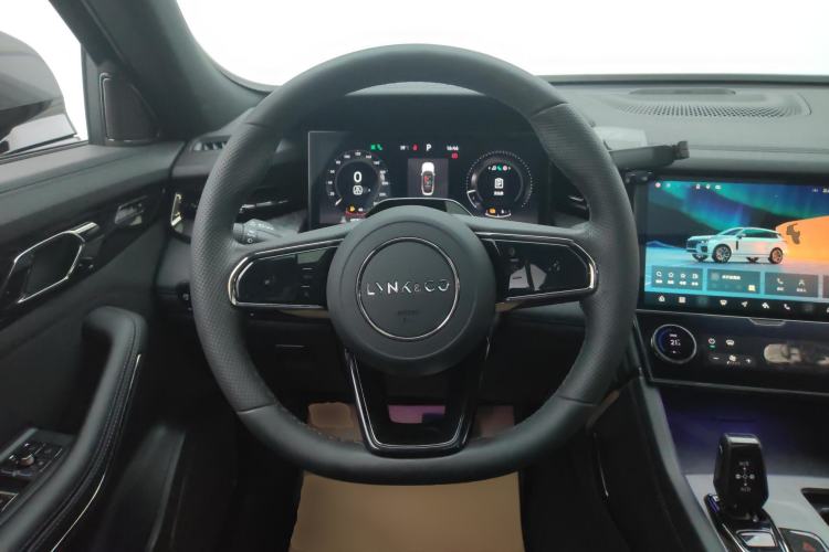 Used Lynk & Co 09 EM-P 2021 2.0T PHEV Halo Six-Seater
