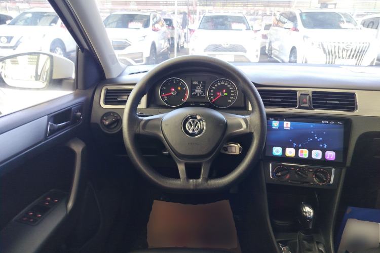 Used Volkswagen Santana 2015 Haval H6 1.6L Automatic Comfort Model
