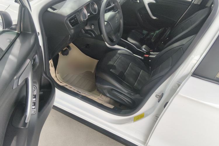 Used Citroen C3-XR 2015 1.6L Automatic Fashion Model Driver Seat