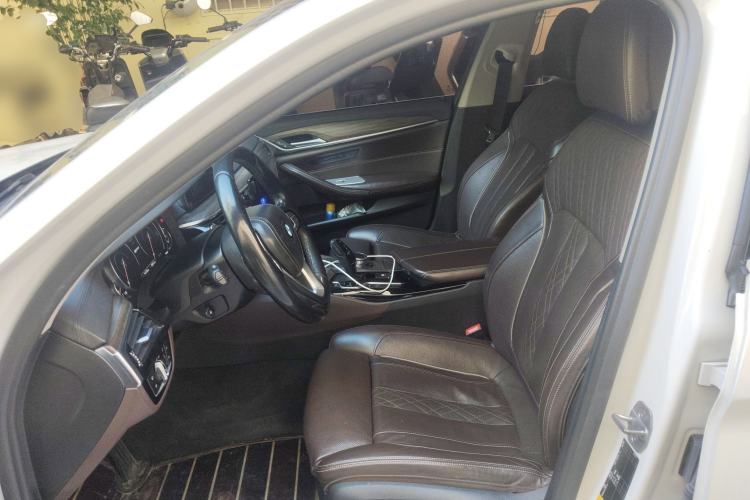 Used BMW 5 Series New Energy 2019 530Le Luxury Package
