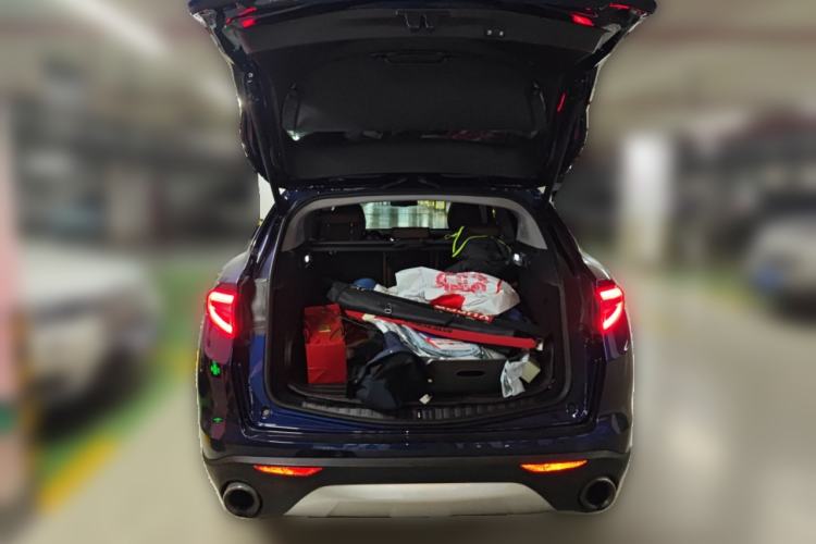 Used Alfa Romeo Stelvio 2017 2.0T 280HP Luxury Edition