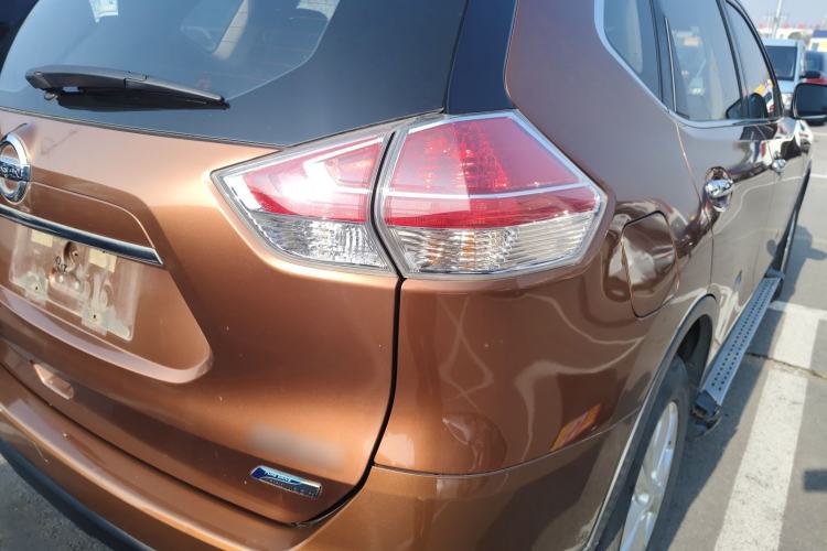 Used Nissan X-Trail 2015 2.0L CVT Comfort MAX Edition 2WD
