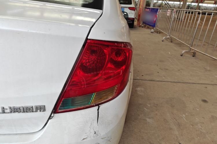 Used Chevrolet Sail 2013 Sedan 1.4L Manual Ideal Happiness Edition Exterior 3