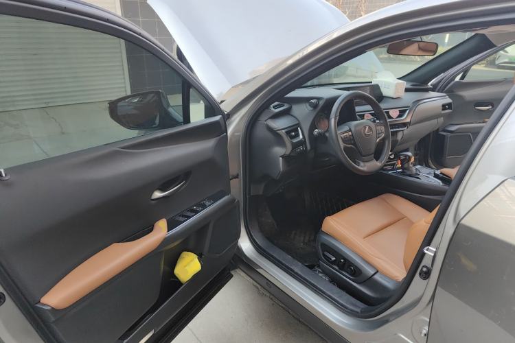 Used Lexus UX 2020 260h Explore & Adventure Edition