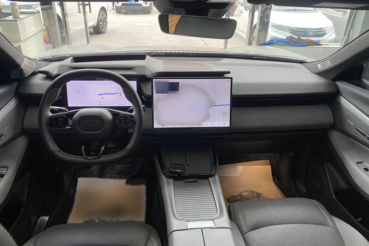 Used Lynk & Co 08 EM-P 2023 245km Ultra-Long Range Halo
