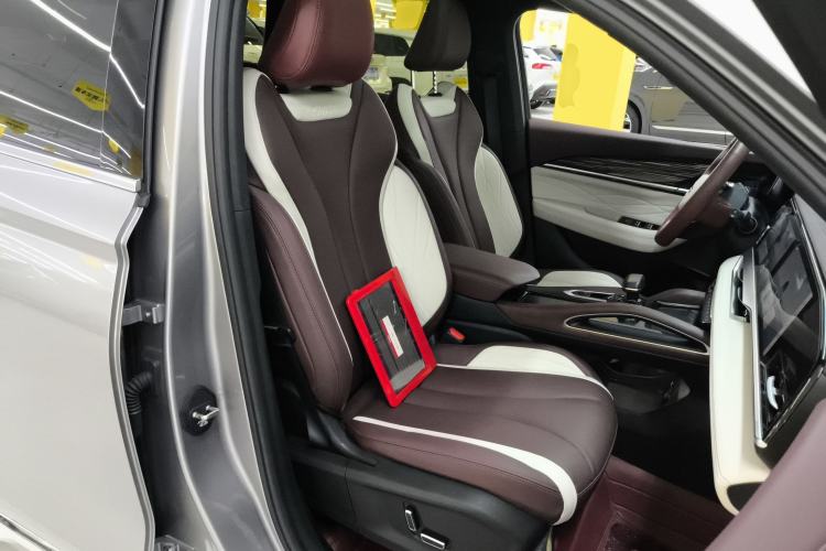 Used Geely Auto Monjaro L 2024 2.0TD High-Power Automatic Two-Wheel Drive Yunqi Version