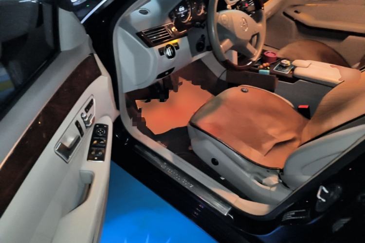 Used Mercedes-Benz E-Class 2013 E 260 L CGI Elegant Model
