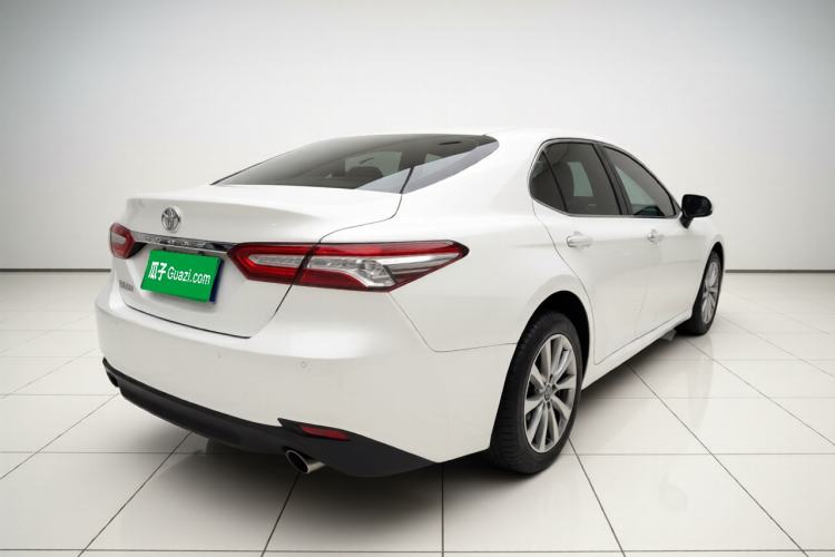 Used Toyota Camry 2018 2.0G Luxury Edition
