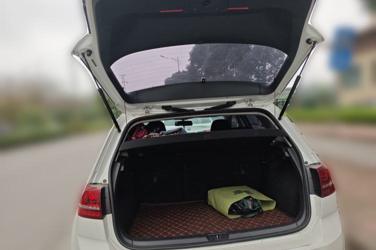 Used Volkswagen Golf 2017 230TSI Automatic Comfort Edition – Celebrating Milestone of One Million Units