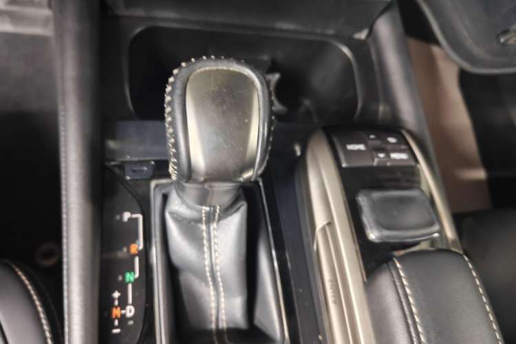 Used Lexus GS 2016 200T Leading Edition
