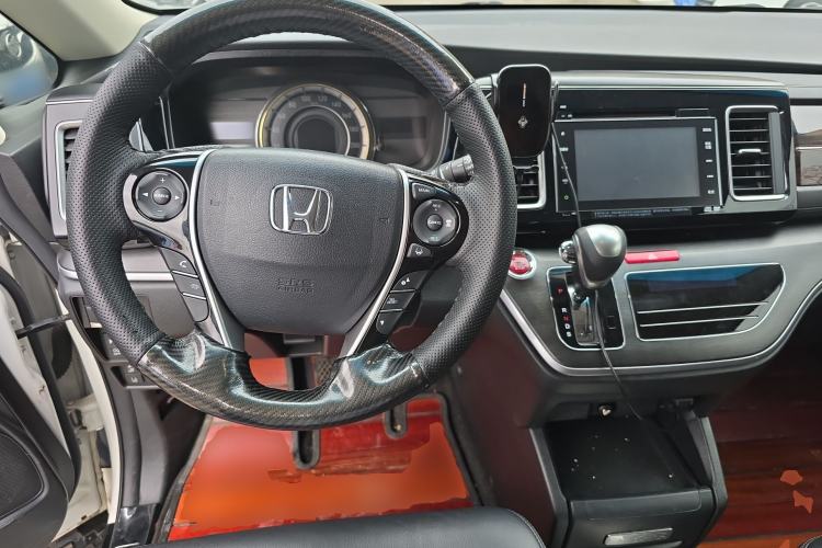 Used Honda Elysion 2016 2.4L Supreme Edition
