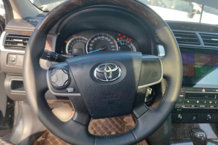 Used Toyota Camry 2016 2.0G 10th Anniversary Leading Edition