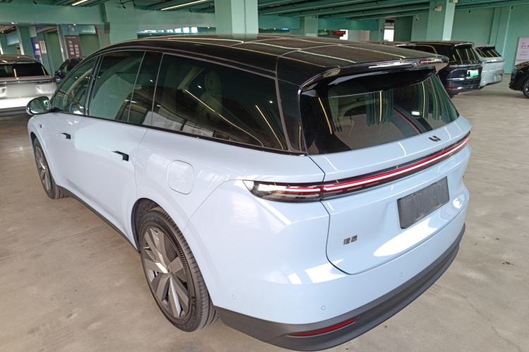 Used Li Auto i8 2025 Model Standard Version
