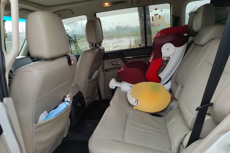 Used Mitsubishi Pajero  Left Rear Seat