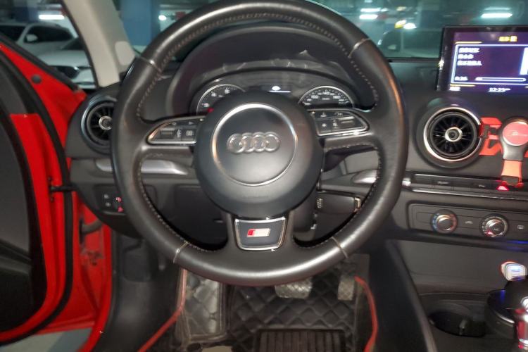 Used Audi A3 2014 Limousine 35 TFSI Automatic Fashion Model