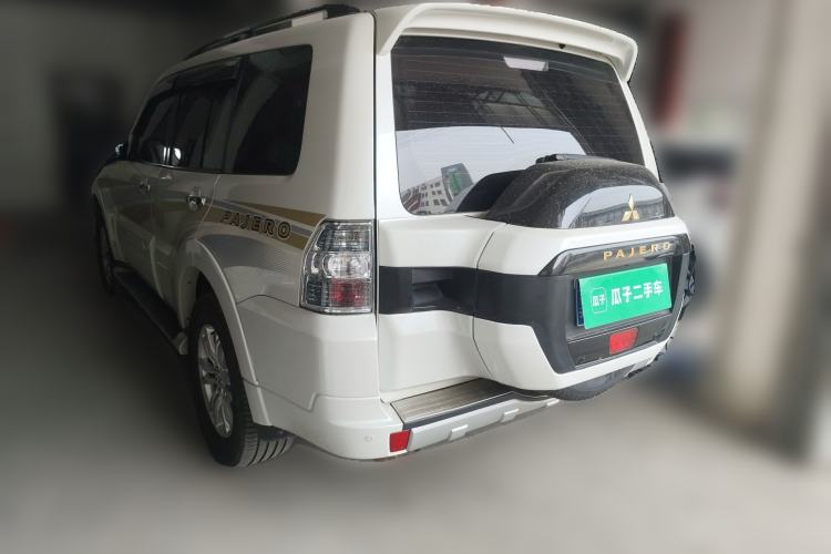 Used Mitsubishi Pajero 