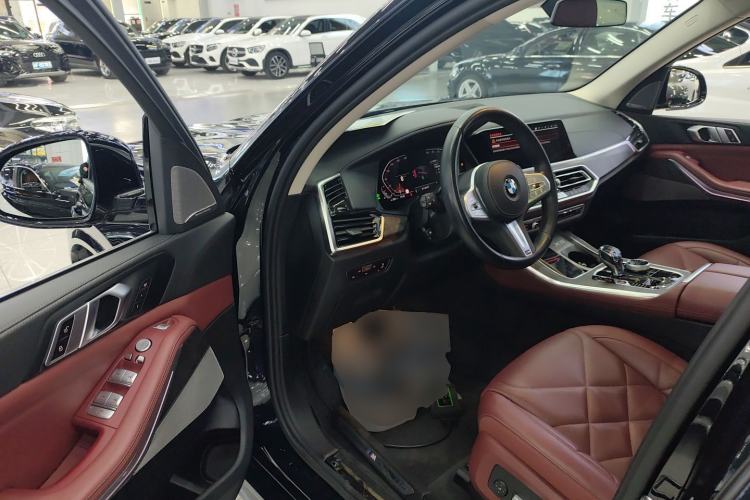 Used BMW X5 2022 Restyled xDrive 30Li Luxury Version M Sport Package