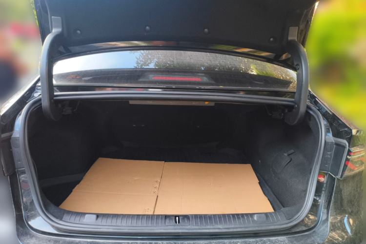 Used Chery Fengyun A8L 2025 1.5 TGDI 145 km Standard Version
