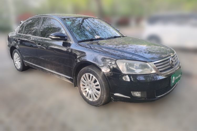 Used Volkswagen Passat 2007 1.8T Automatic Luxury Model Front Right 45 Deg