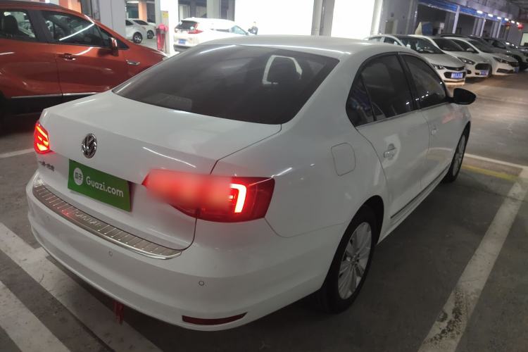 Used Volkswagen Sagitar 2015 230TSI Manual Comfort Version